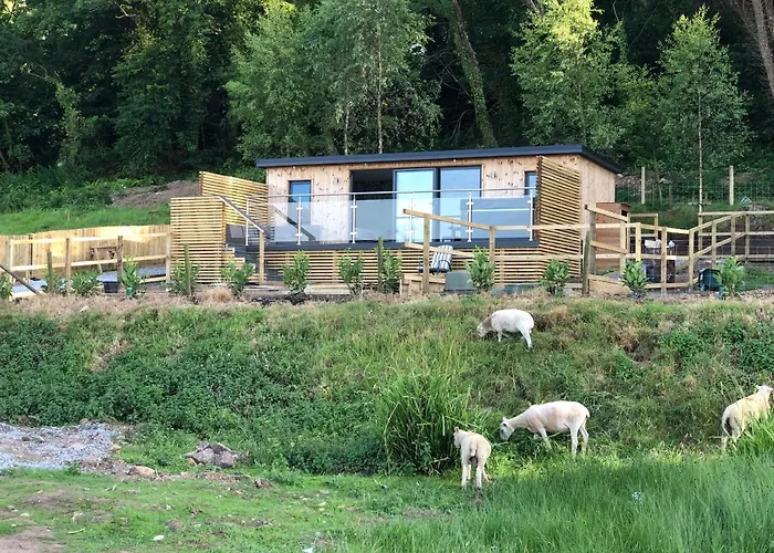 The Caswell Bay Hide Out
